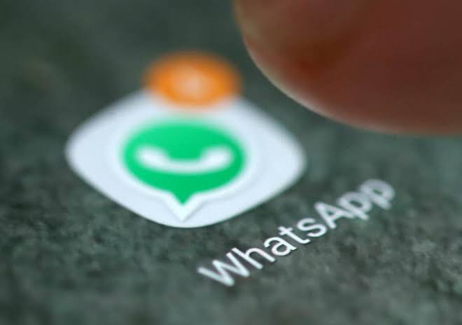 How to create chaos in a WhatsApp group