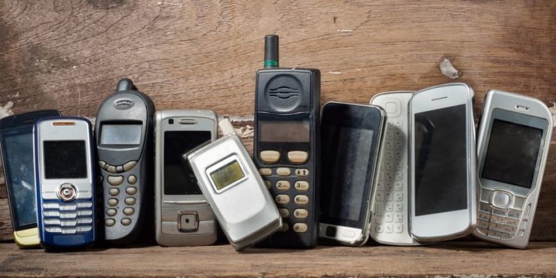 10 Facts About Cell Phone, Its History, Summary, Evolution and Characteristics