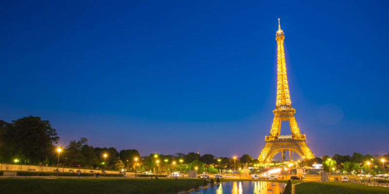 Eiffel Tower lighting