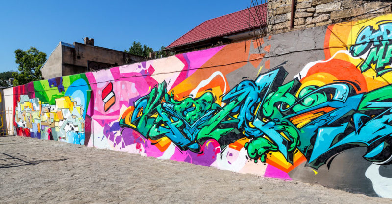 street art vs. graffiti
