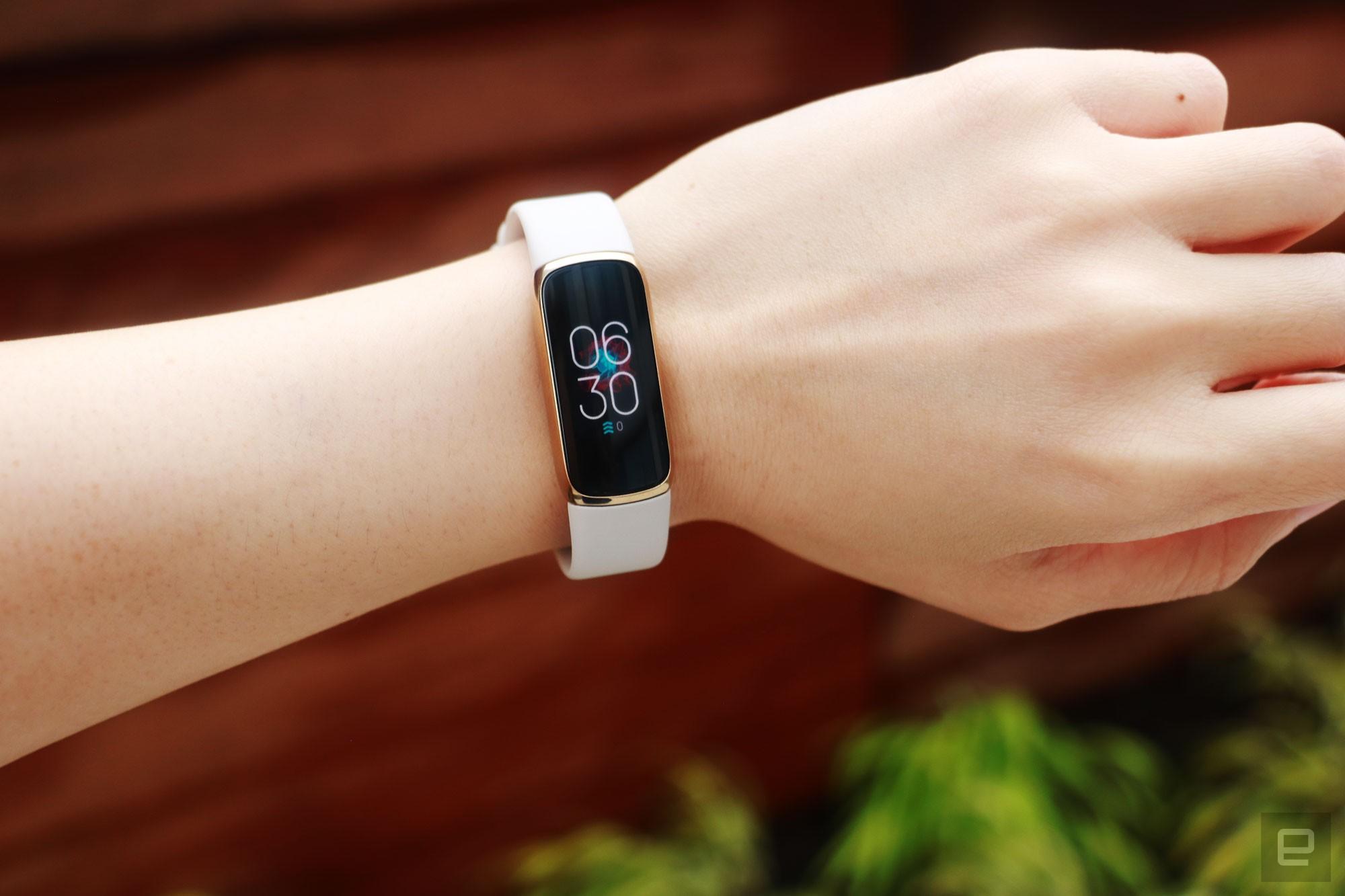 The Complete Guide to Cleaning a Fitbit