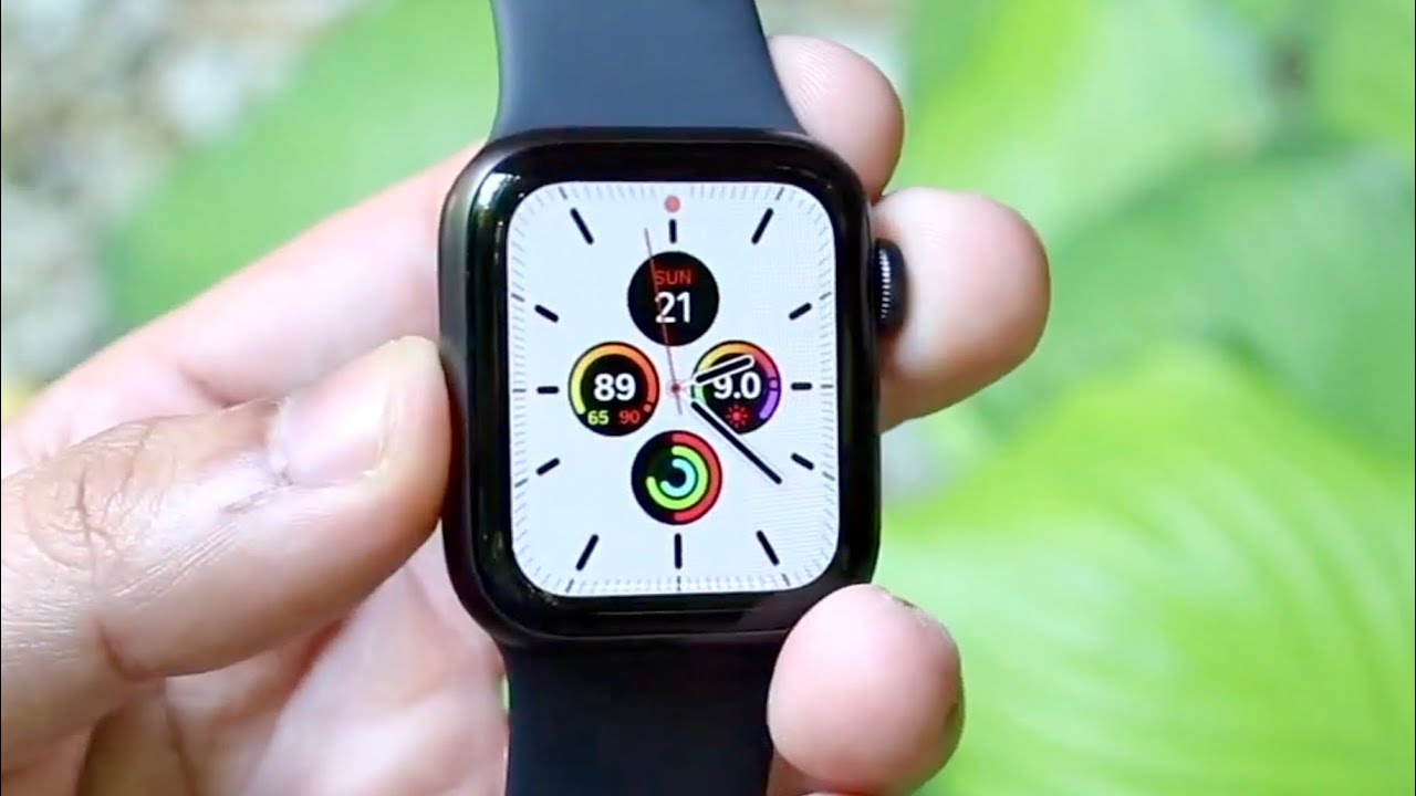 How to Tidy and Repair the Microphone on an Apple Watch