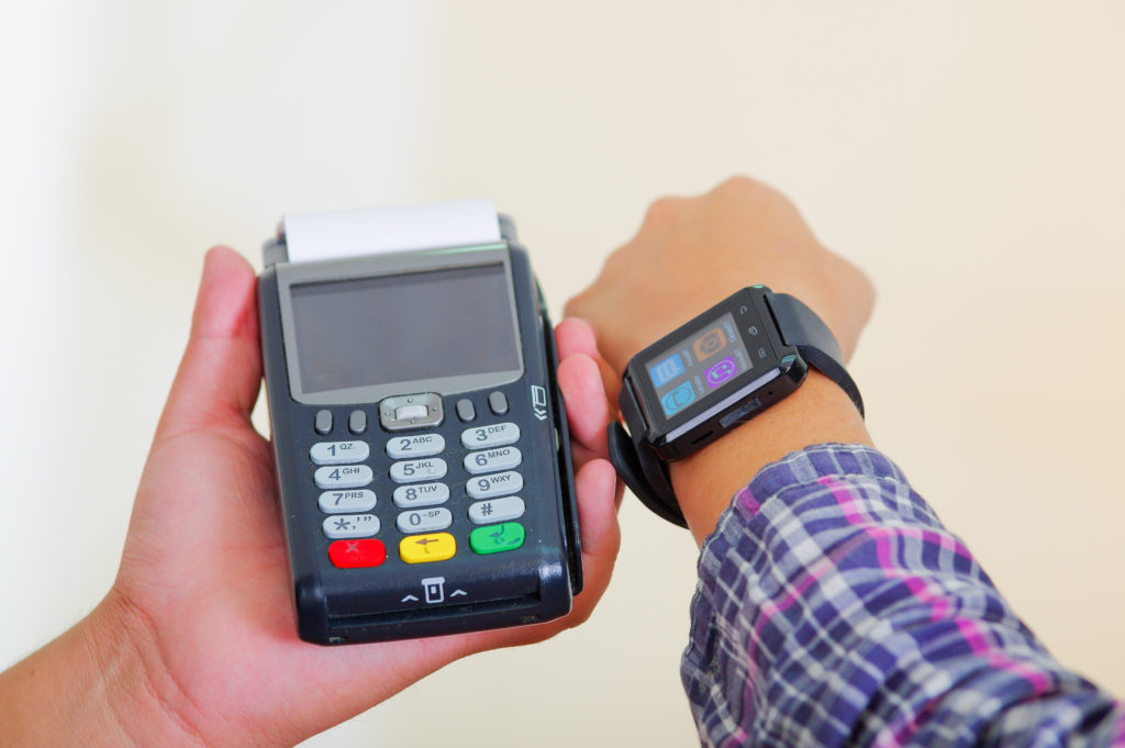 Paying with a Smartwatch using Google Pay, Apple Pay and Samsung Pay! Is it safe?