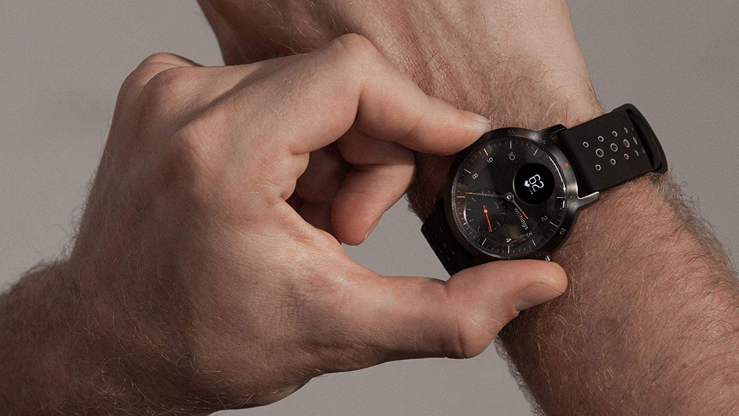 11 Best Hybrid Fitness Watches & Smart Watches for Seconds Display
