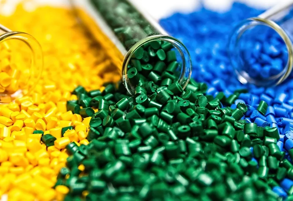 Plastic: Uses, Types, Top 10 Characteristics, Features And Contamination