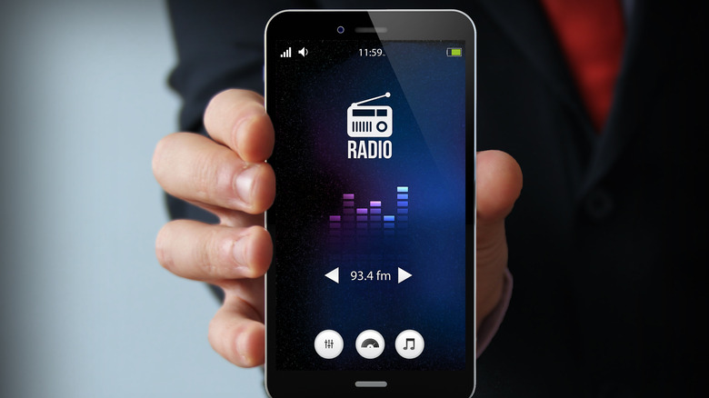 The Best Smartphones With FM Radio: A Tech Advisor's Complete 2026 Buying Guide